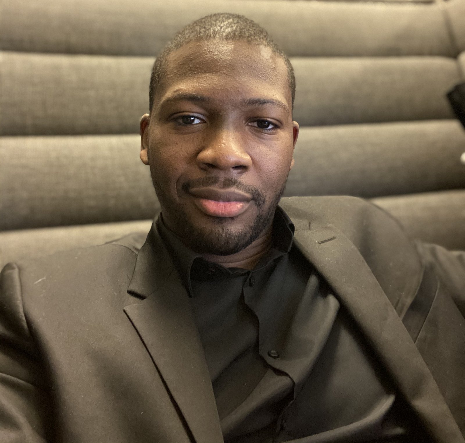 Hi, I'm Lionel. profile picture